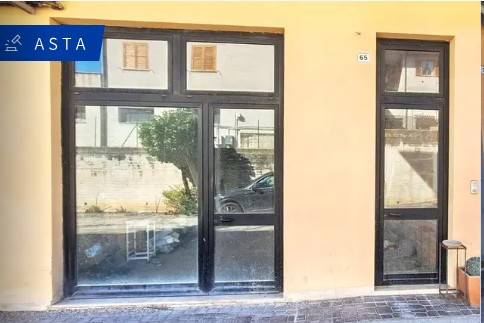 negozio in vendita a Cingoli