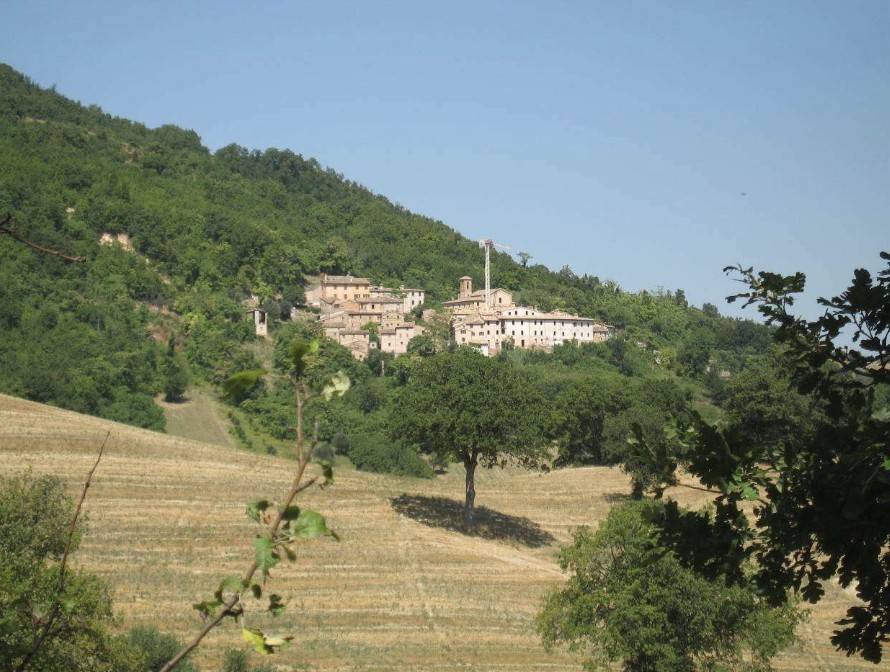 casa indipendente in vendita a Cingoli