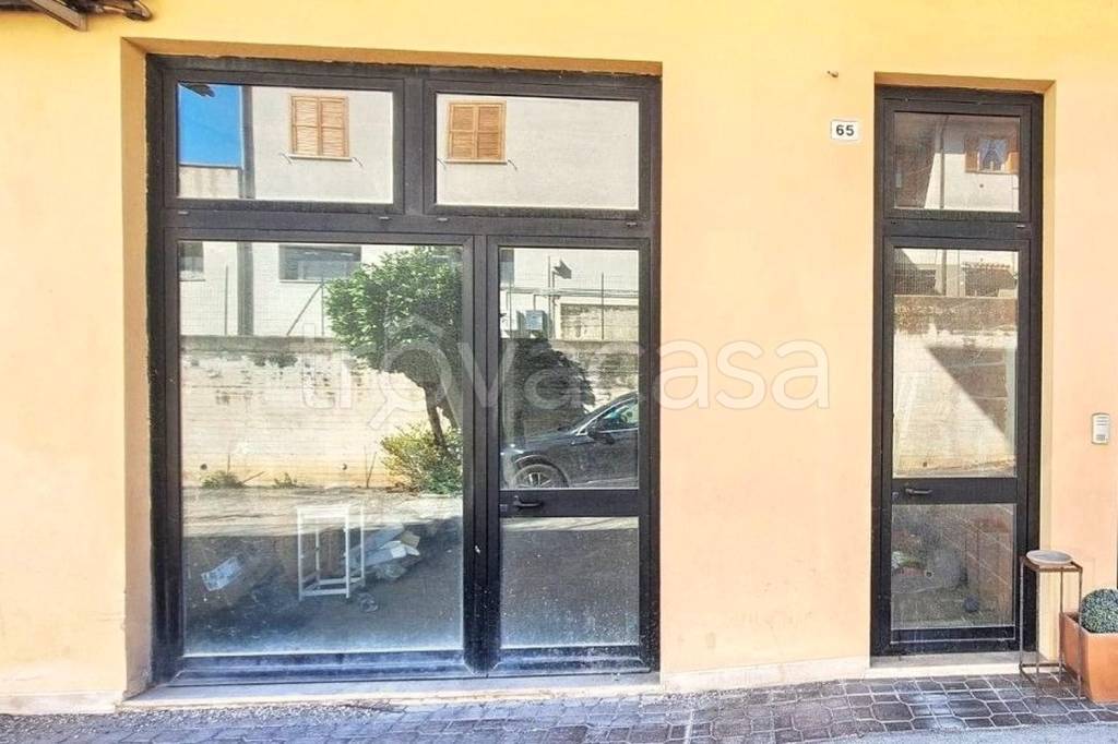 negozio in vendita a Cingoli