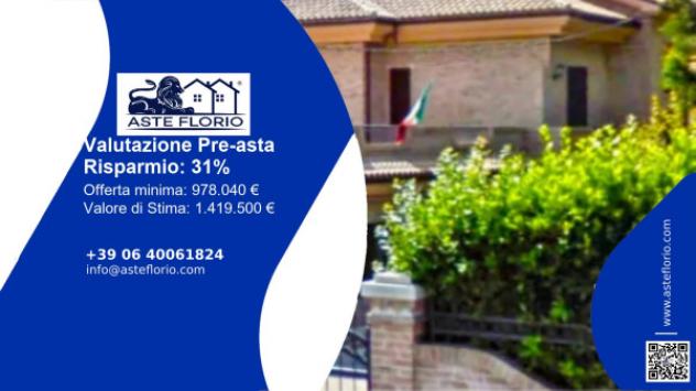 casa indipendente in vendita a Cingoli