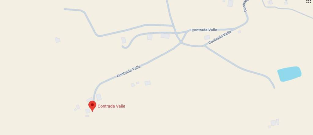 locale commerciale in vendita a Cingoli in zona Strada