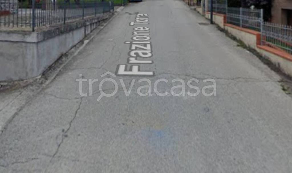 negozio in vendita a Cingoli in zona Torre