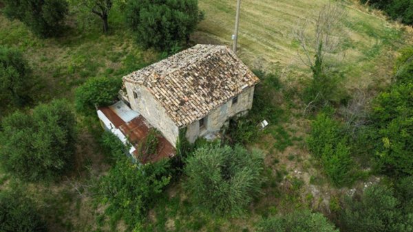 appartamento in vendita a Cingoli in zona Avenale