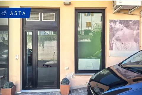 negozio in vendita a Cingoli