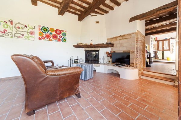 pentavano in vendita a Cingoli in zona Castreccioni