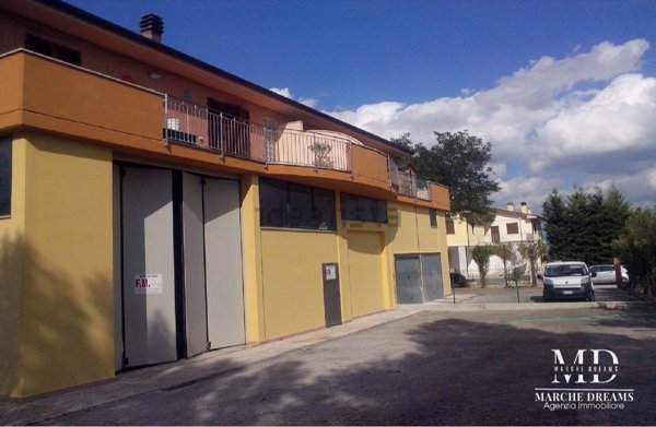 capannone in vendita a Cingoli