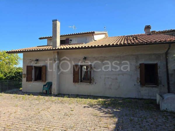 casa indipendente in vendita a Cingoli