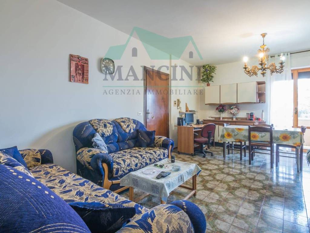 appartamento in vendita a Cingoli in zona Strada