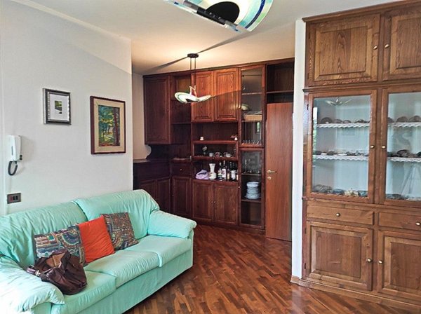 casa indipendente in vendita a Cingoli