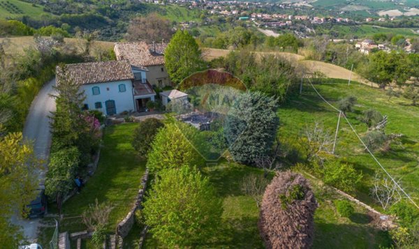 appartamento in vendita a Cingoli in zona Avenale