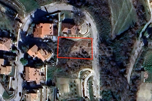 terreno edificabile in vendita a Cingoli in zona Avenale