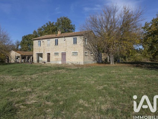 casale in vendita a Cingoli