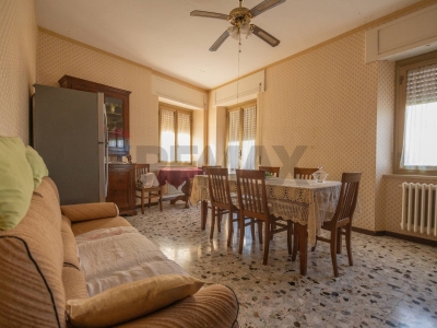 casa indipendente in vendita a Cingoli in zona Torre