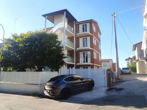appartamento in vendita a Cingoli in zona Strada