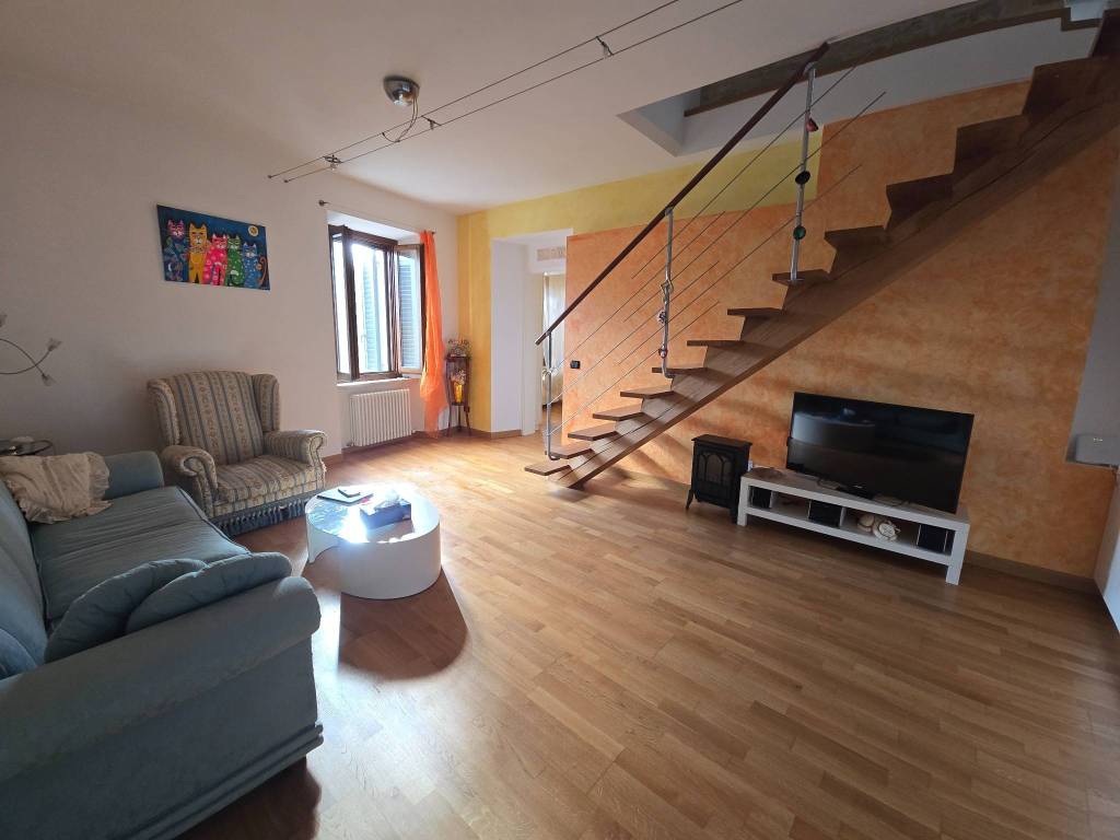 appartamento in vendita a Cingoli in zona Strada