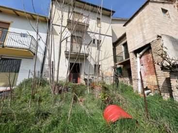 appartamento in vendita a Cingoli in zona Torre