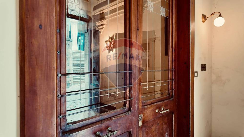 casa indipendente in vendita a Cingoli