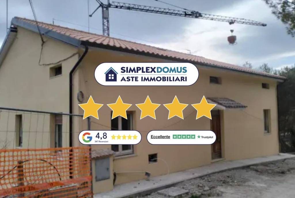 casa indipendente in vendita a Cingoli