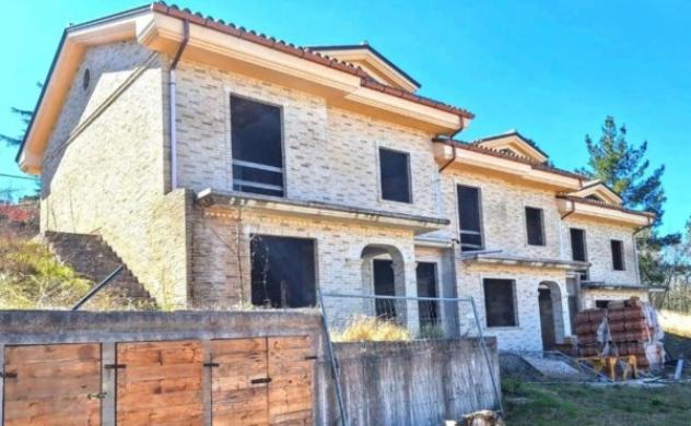 casa indipendente in vendita a Cingoli