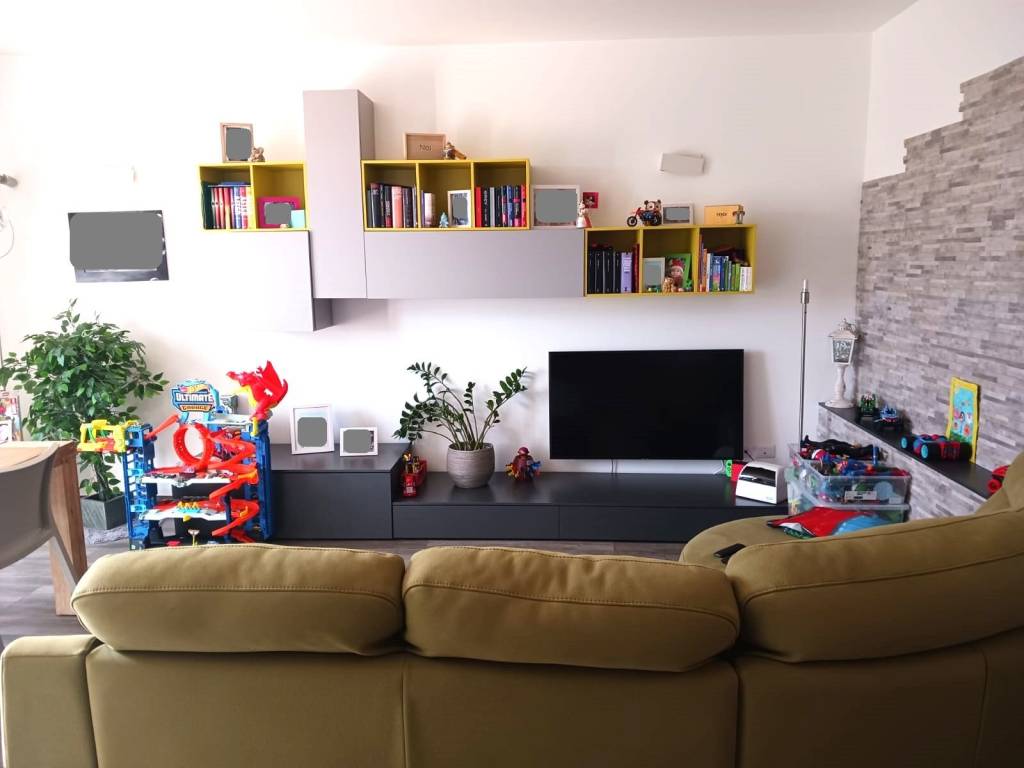 casa indipendente in vendita a Cingoli