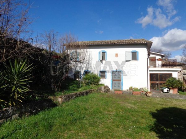 appartamento in vendita a Cingoli in zona Avenale