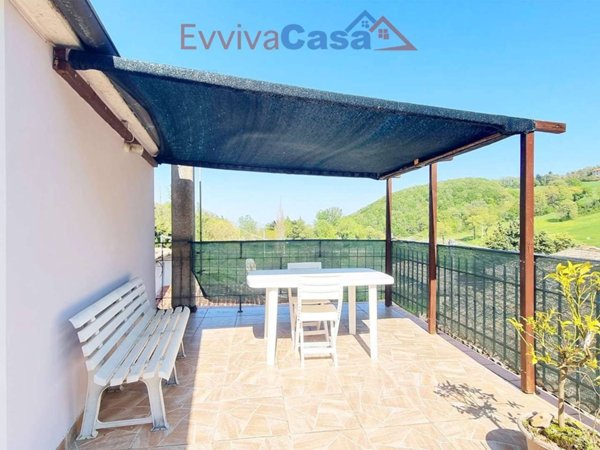 casa indipendente in vendita a Cingoli in zona Capo di Rio