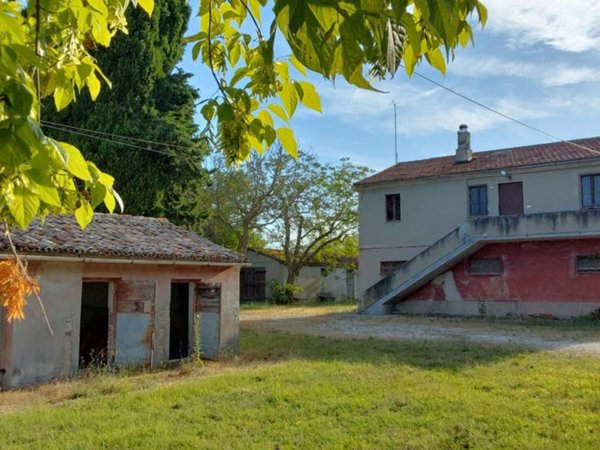 casa indipendente in vendita a Cingoli in zona San Vittore