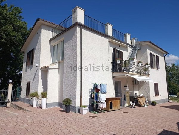 casale in vendita a Cingoli in zona Troviggiano