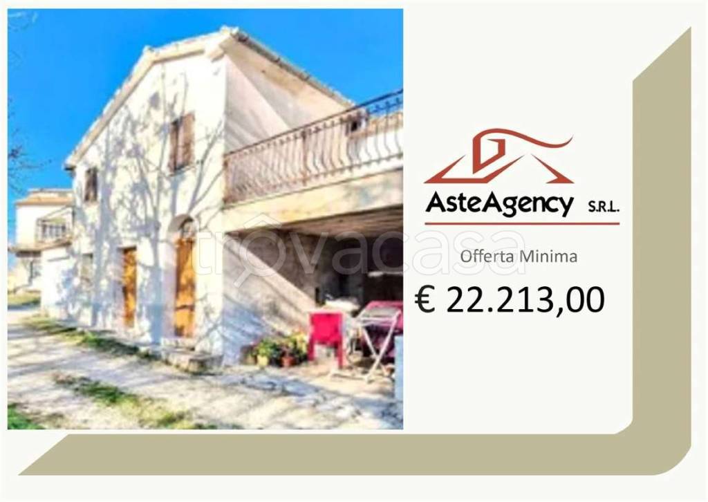 casa indipendente in vendita a Cingoli in zona Colcerasa