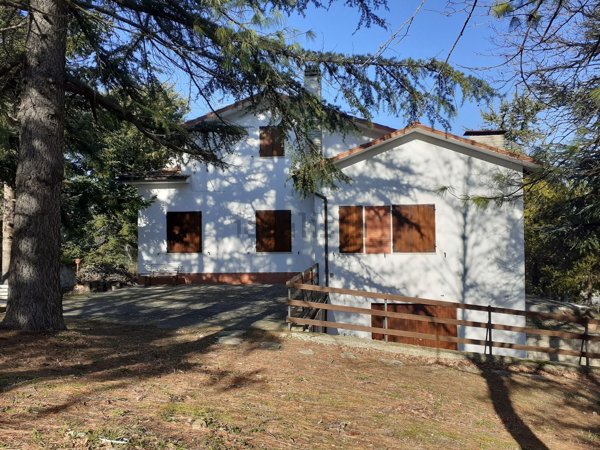 casa indipendente in vendita a Cingoli in zona Capo di Rio
