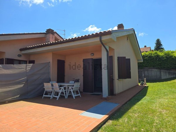 casa indipendente in vendita a Cingoli in zona Capo di Rio