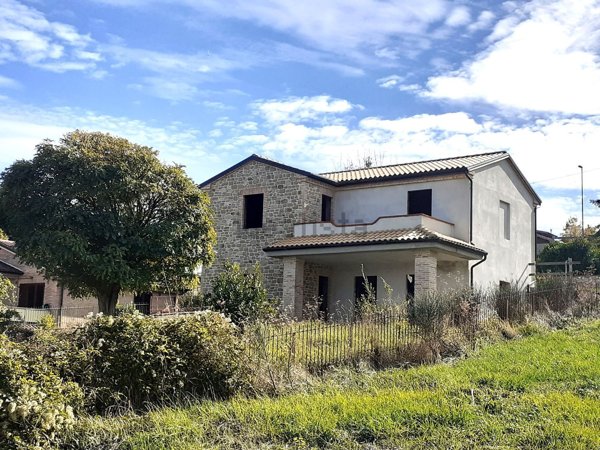appartamento in vendita a Cingoli in zona Capo di Rio