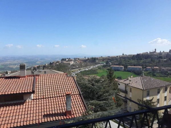 appartamento in vendita a Cingoli in zona Capo di Rio