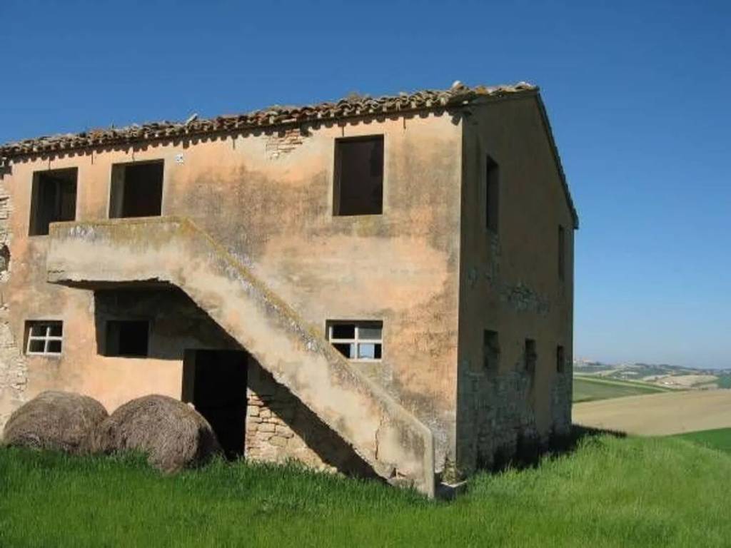 casa indipendente in vendita a Cingoli in zona San Faustino