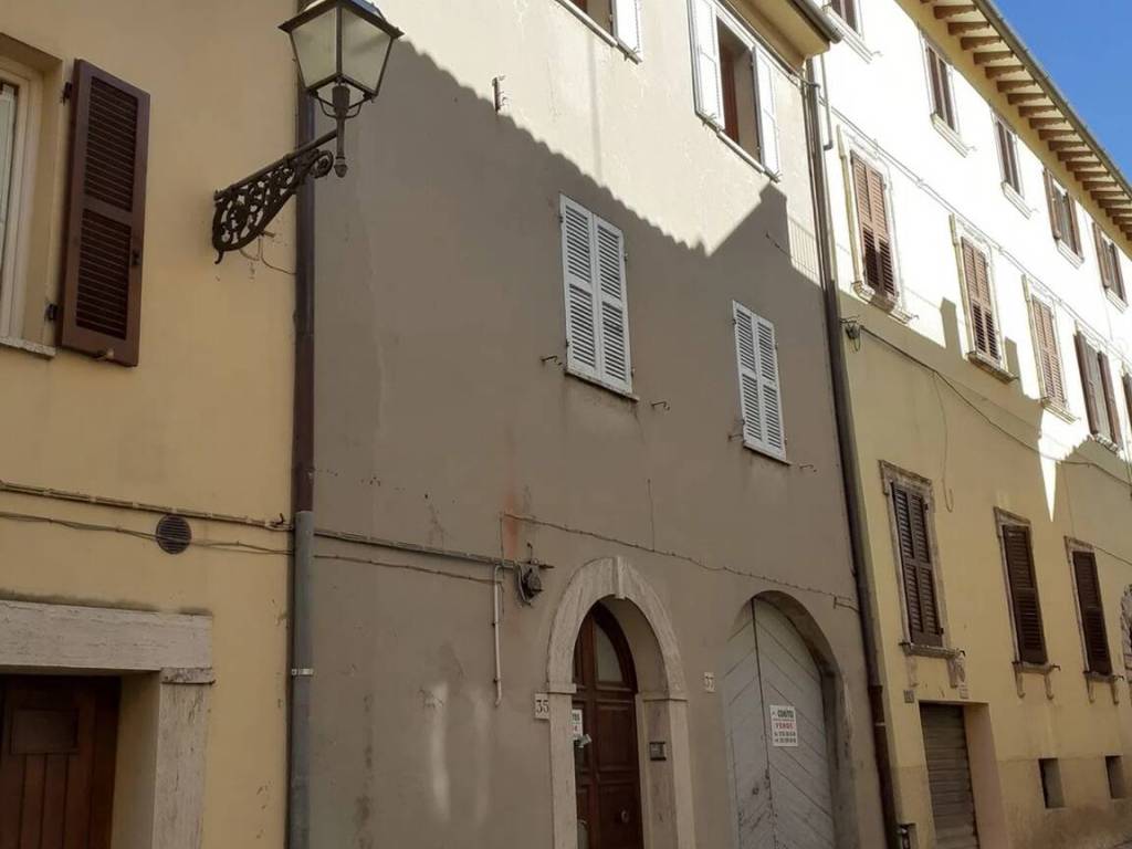appartamento in vendita a Cingoli in zona Capo di Rio