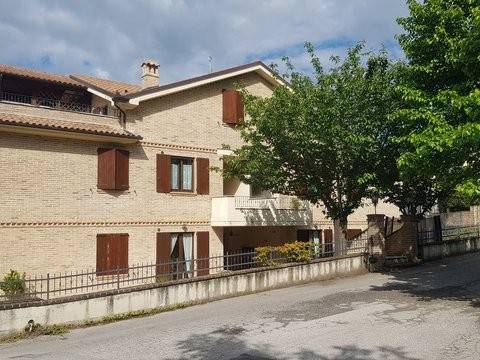 appartamento in vendita a Cingoli in zona Capo di Rio