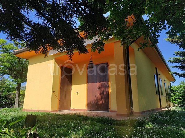 casa indipendente in vendita a Cingoli in zona Capo di Rio