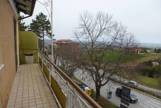 appartamento in vendita a Cingoli in zona Capo di Rio