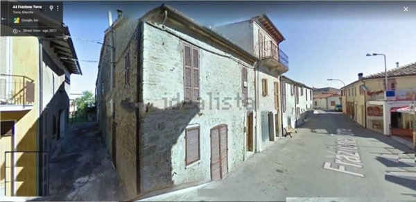 casa indipendente in vendita a Cingoli in zona Torre