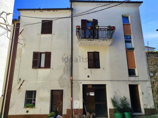 casa indipendente in vendita a Cingoli