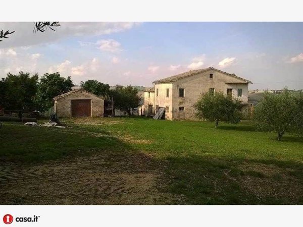 casa indipendente in vendita a Cingoli in zona Capo di Rio