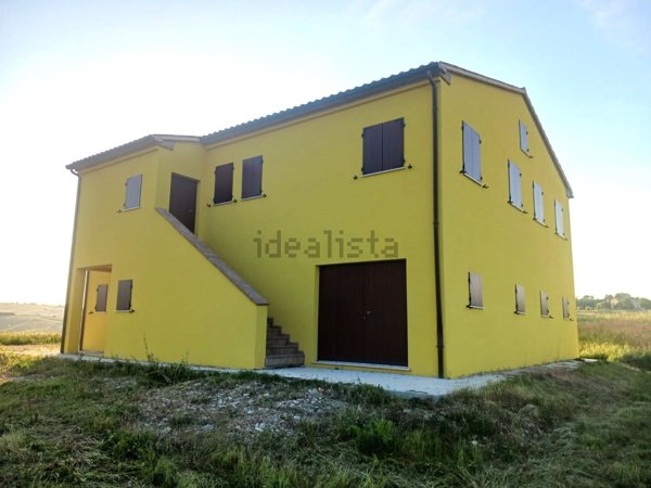 casa indipendente in vendita a Cingoli