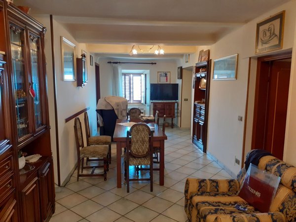appartamento in vendita a Cingoli in zona Capo di Rio