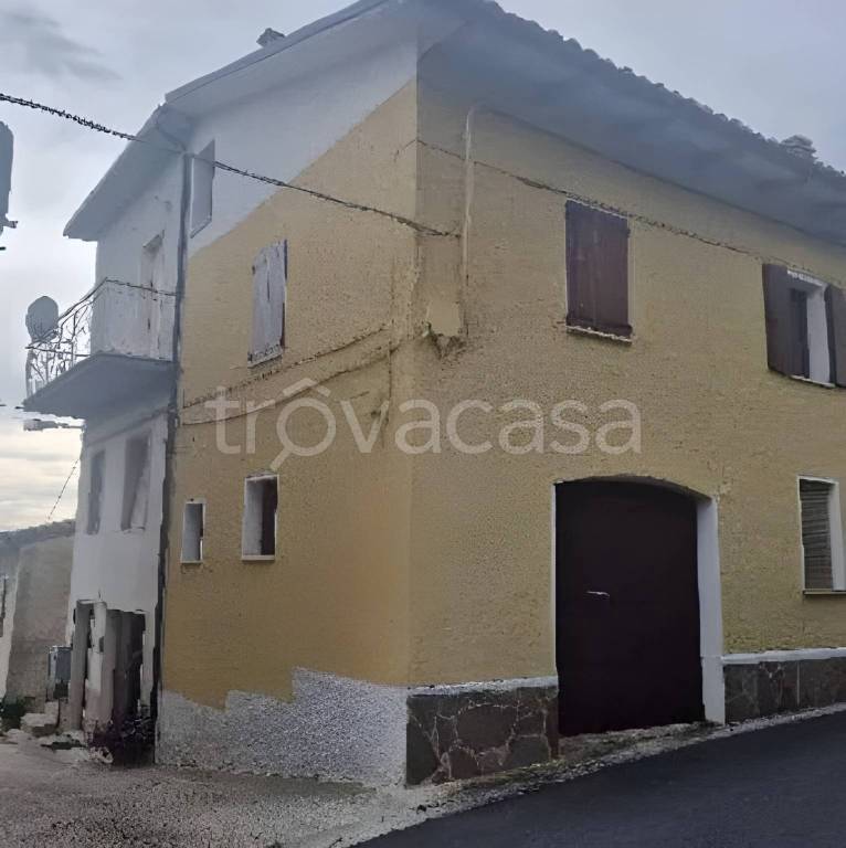 appartamento in vendita a Cingoli in zona Torre