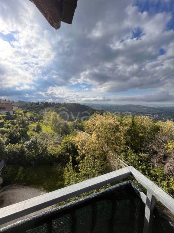 appartamento in vendita a Cingoli in zona Capo di Rio