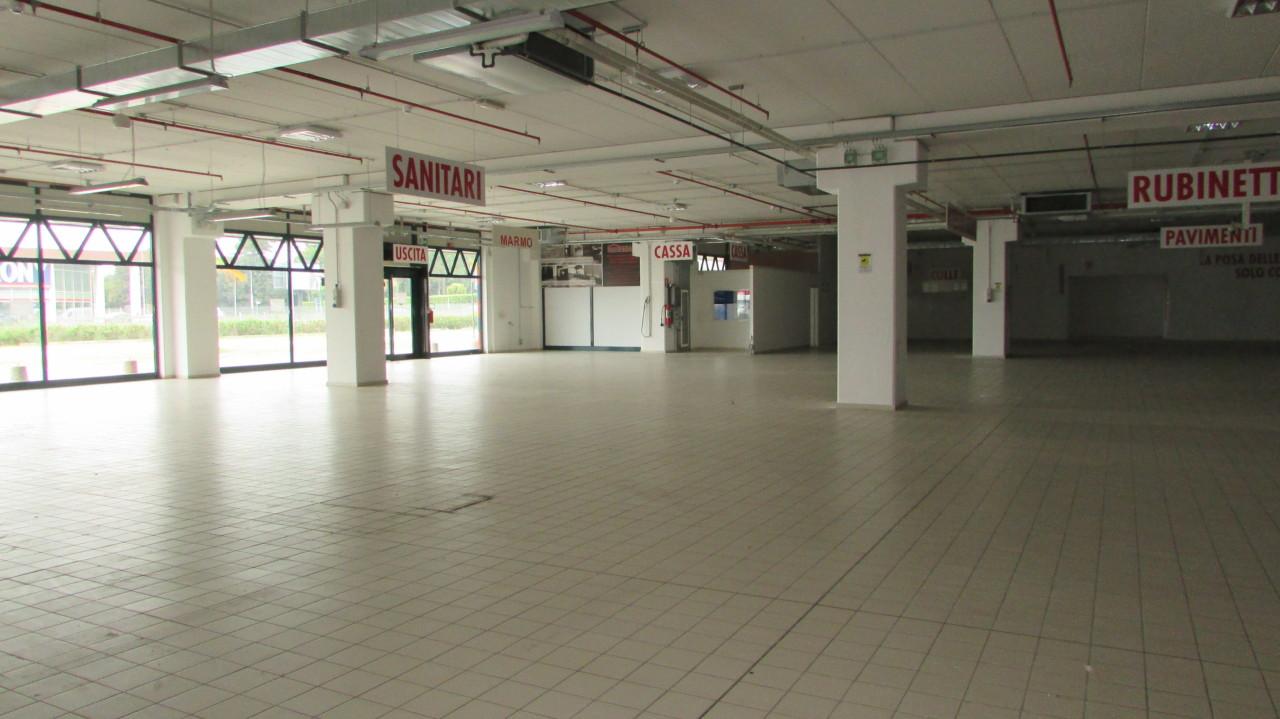 negozio in vendita a Civitanova Marche