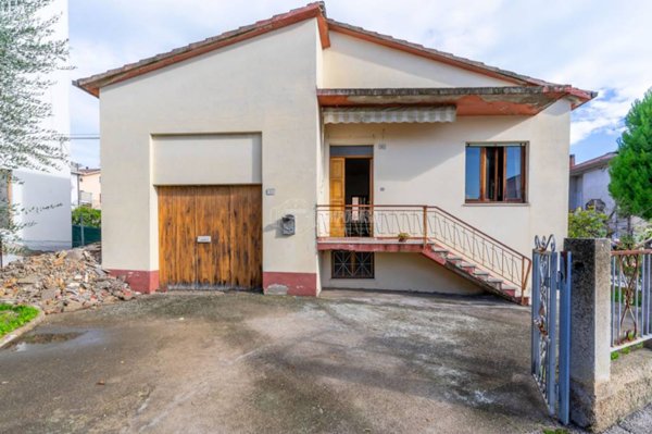 casa indipendente in vendita a Civitanova Marche in zona Santa Maria Apparente