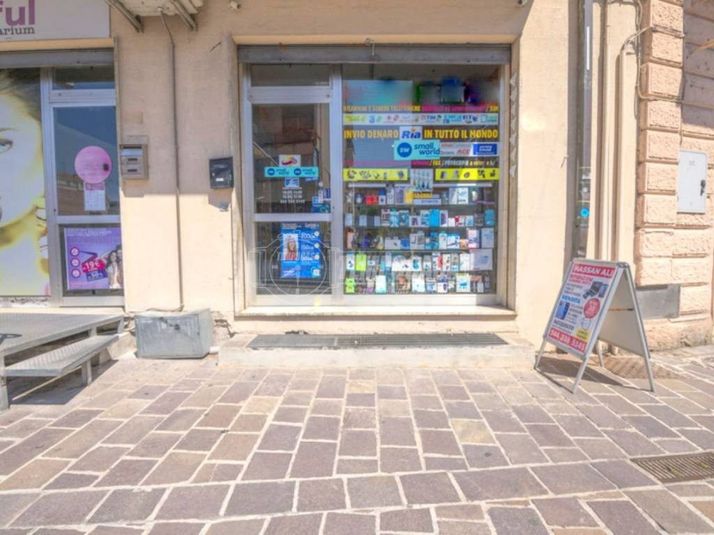negozio in vendita a Civitanova Marche
