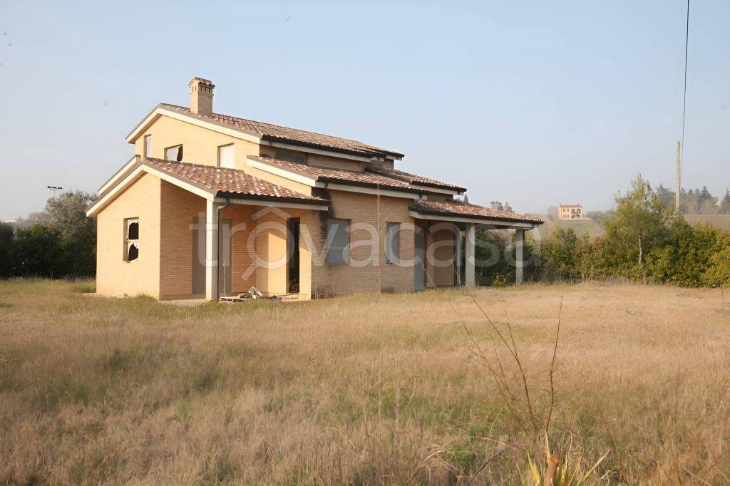 casa indipendente in vendita a Civitanova Marche