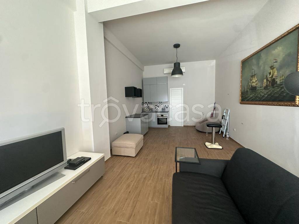 locale commerciale in vendita a Civitanova Marche